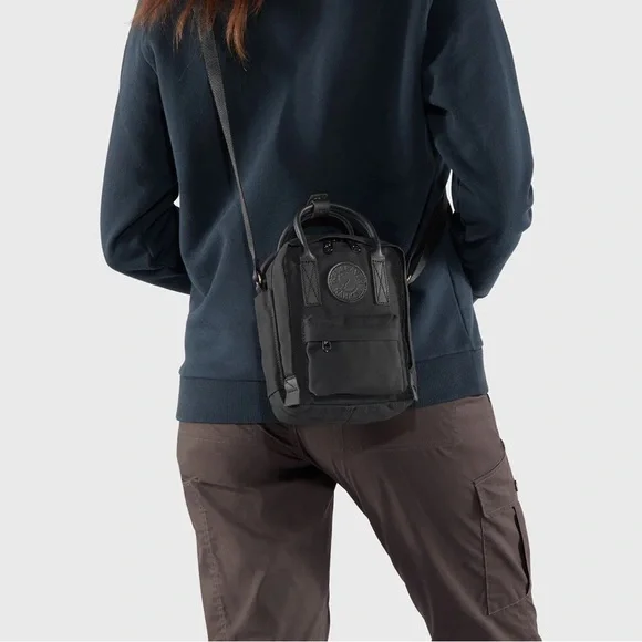 Fjällräven NWT Kånken No. 2 Black Sling - Picture 2 of 7